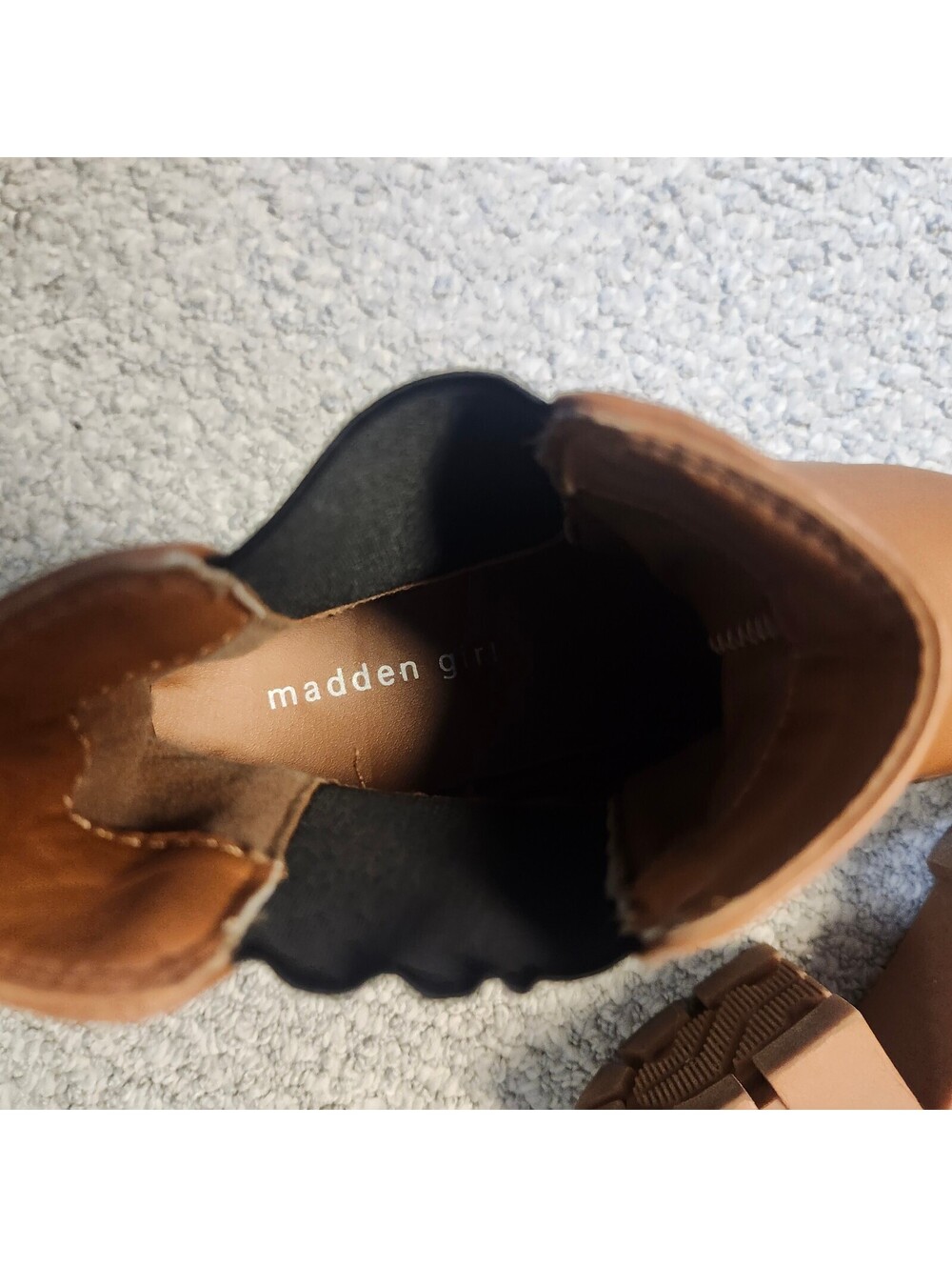 Madden Girl Tessa Brown Chelsea Boot Size 9.5M - Picture 6 of 11